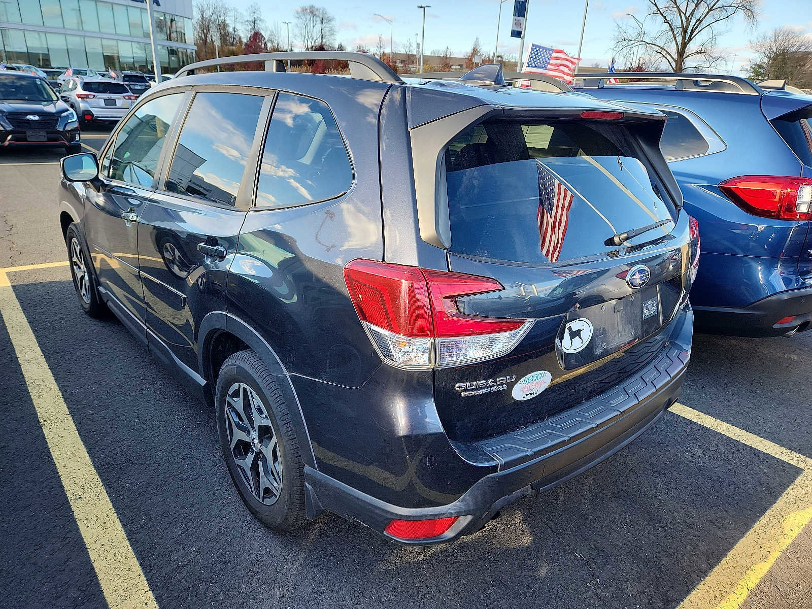 Used 2019 Subaru Forester Premium w/ All-Weather Package image 4