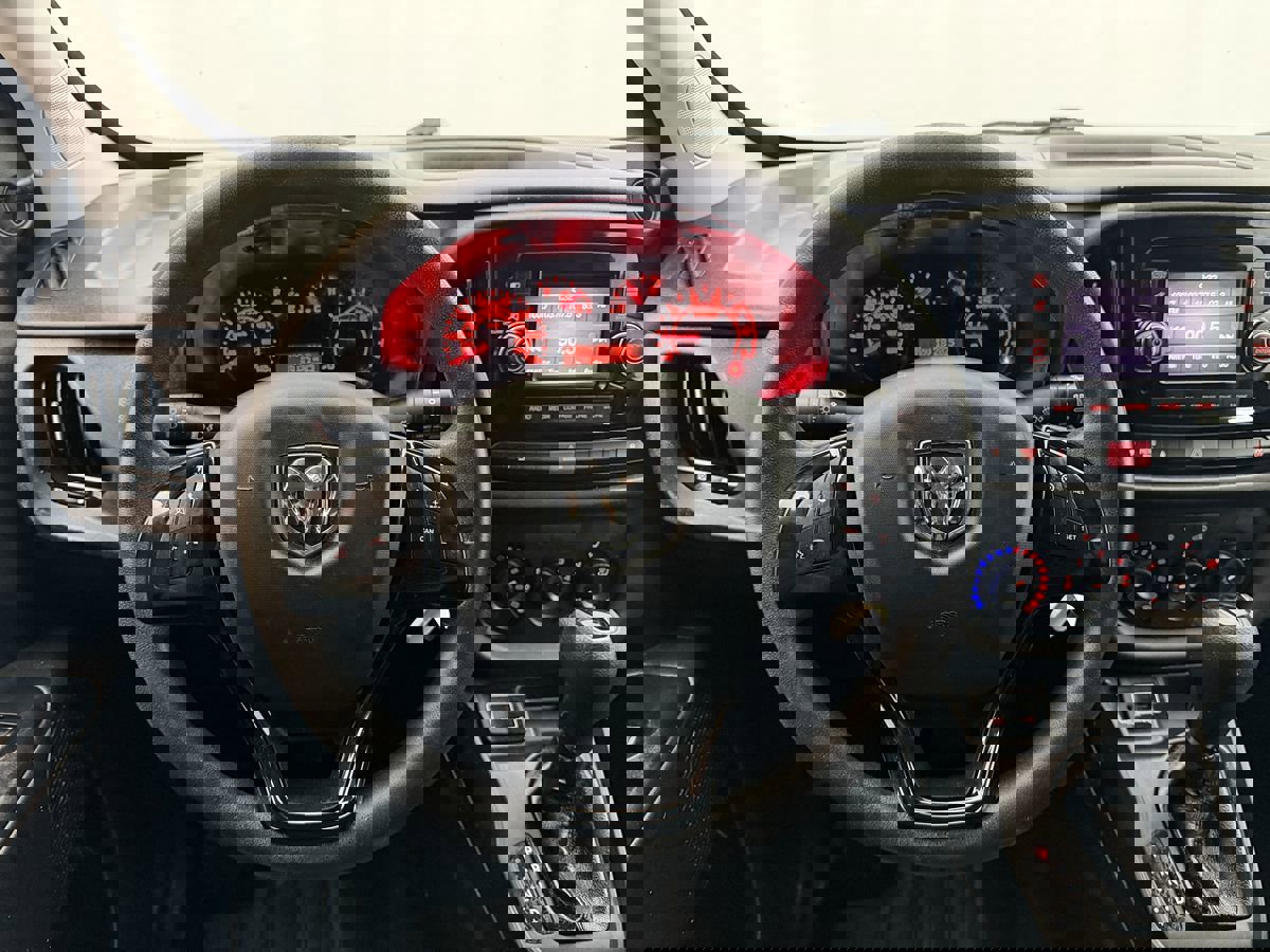 Used 2020 RAM ProMaster City Tradesman image 9