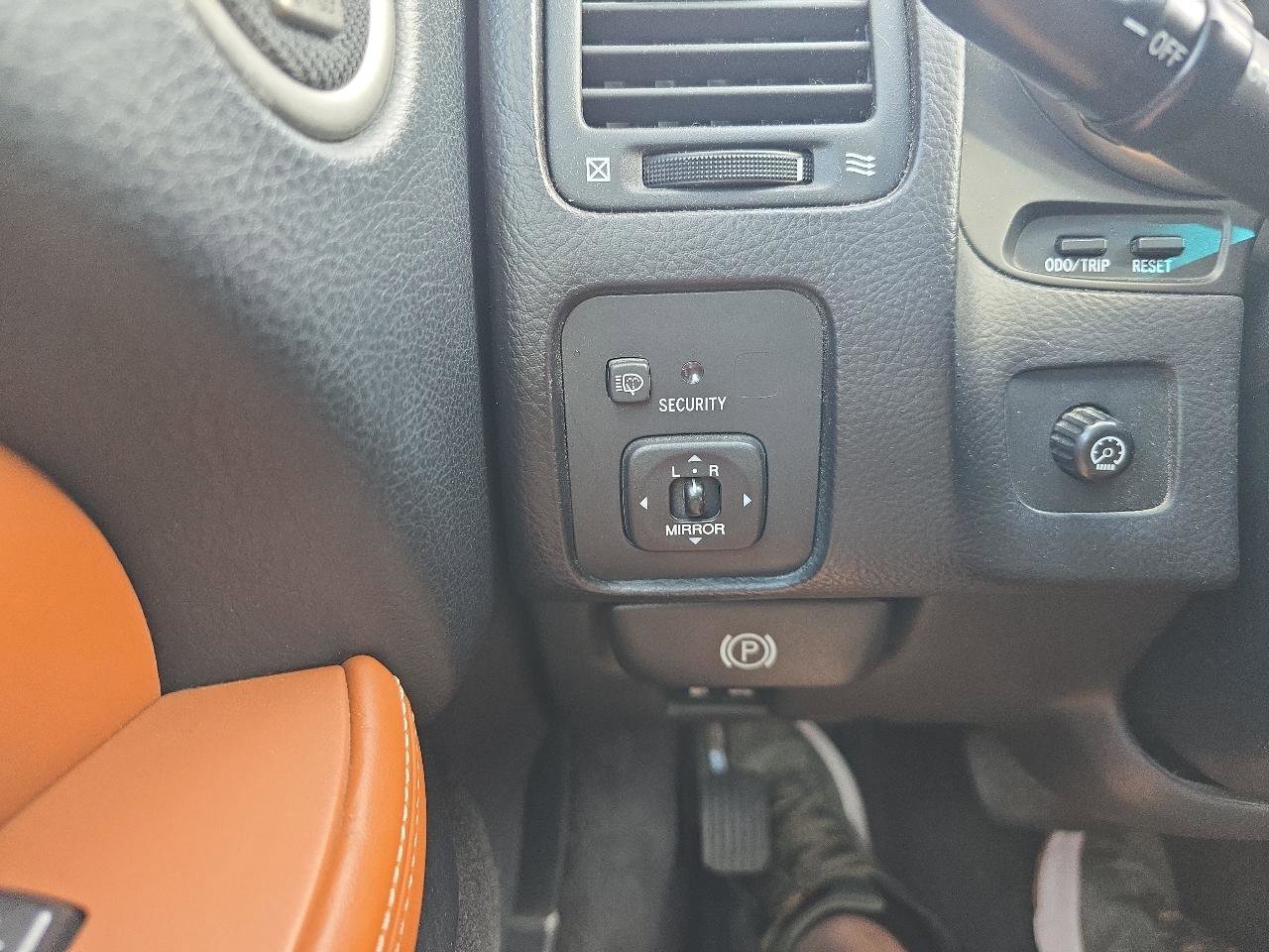 Used 2005 Lexus SC 430 Convertible image 16