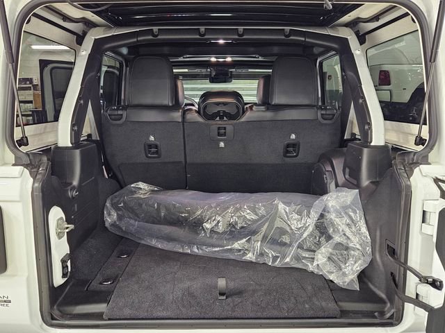 Used 2023 Jeep Wrangler Unlimited Rubicon 392 w/ Trailer Tow Package image 25