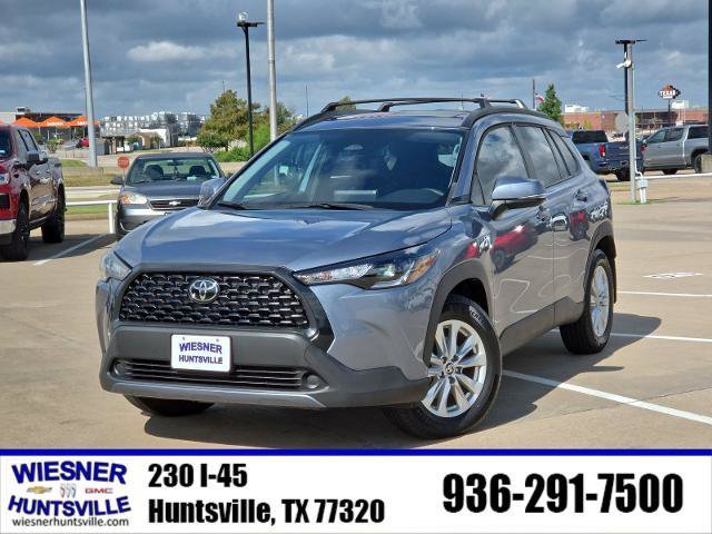 Used 2024 Toyota Corolla Cross LE w/ Moonroof Package