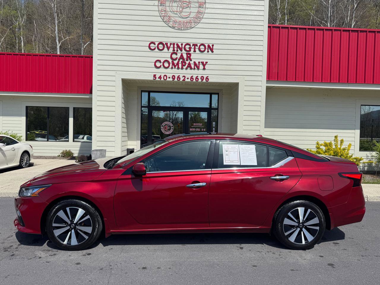Used 2019 Nissan Altima 2.5 SV AWD/4WD image 3