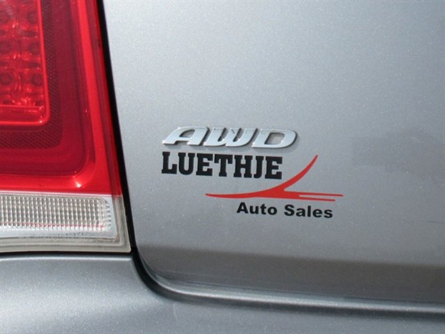 Used 2015 Chrysler 300 C w/ Light Group image 38