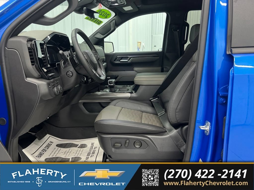 Used 2026 Chevrolet Silverado 1500 ZR2 AWD/4WD image 9
