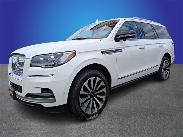 Used 2024 Lincoln Navigator Reserve video 1
