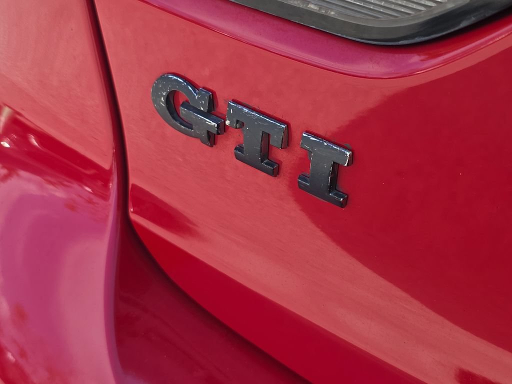 Used 2011 Volkswagen GTI 2-Door FWD image 11