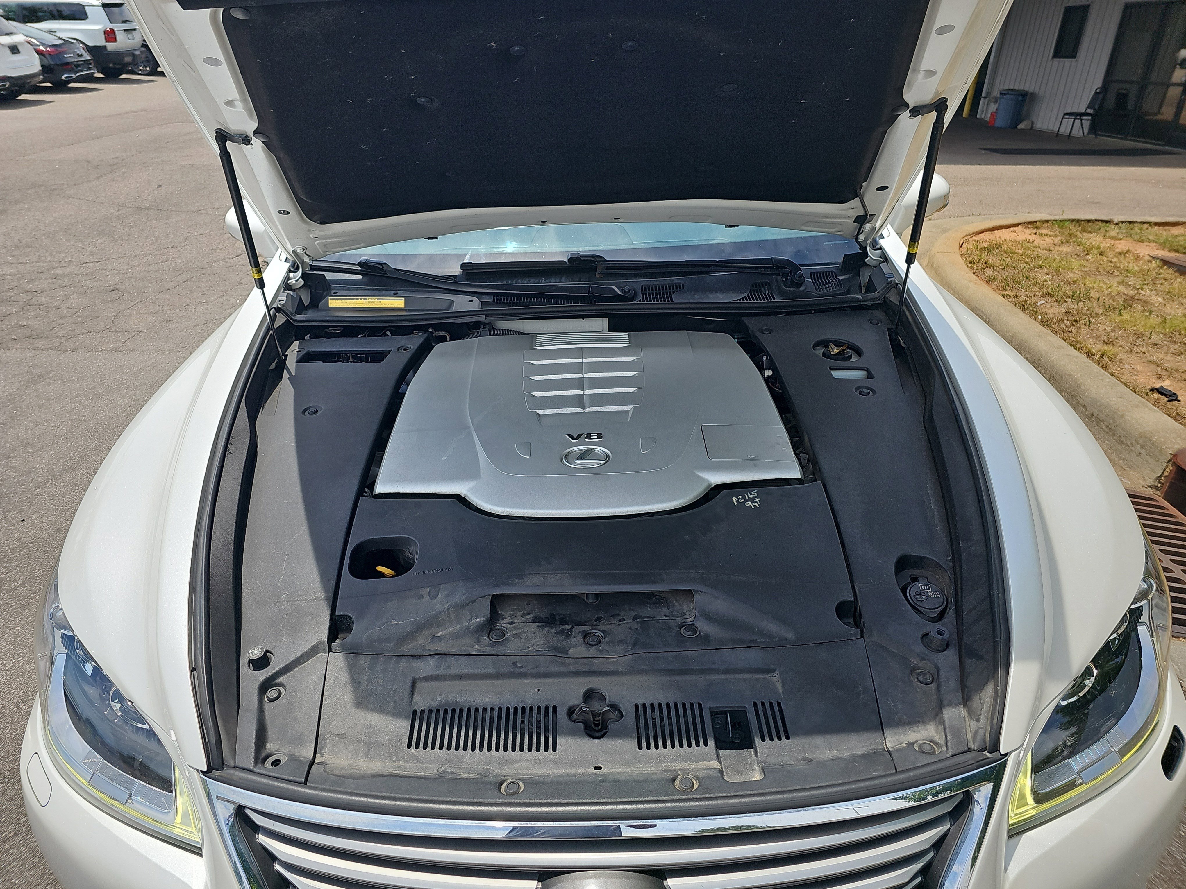 Used 2016 Lexus LS 460 w/ Comfort Package RWD image 31