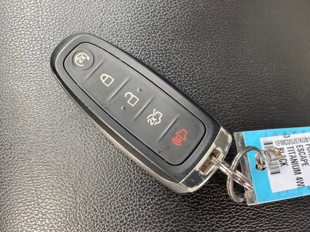 Used 2019 Ford Escape Titanium image 23