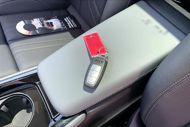 New 2026 Audi Q3 quattro 2.0T AWD/4WD image 10