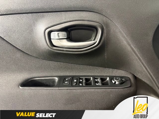 Used 2015 Jeep Renegade Sport w/ Power & Air Group FWD image 45