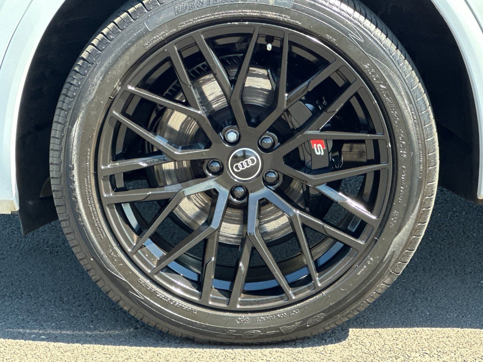 Used 2021 Audi SQ5 Premium Plus w/ Premium Plus Package image 32