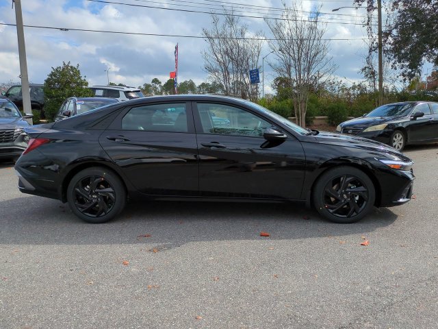 New 2026 Hyundai Elantra Sport FWD image 4