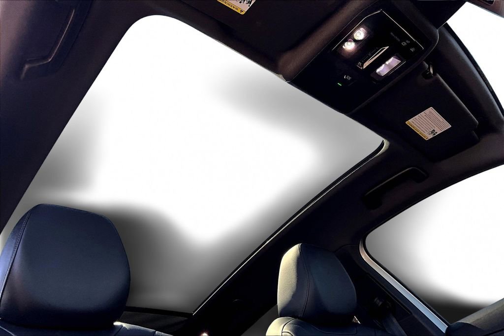 Used 2021 Volkswagen ID.4 Pro S image 22