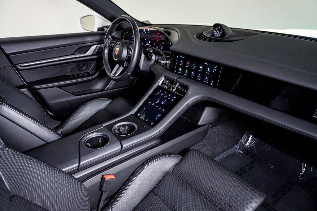 Certified 2025 Porsche Taycan image 14