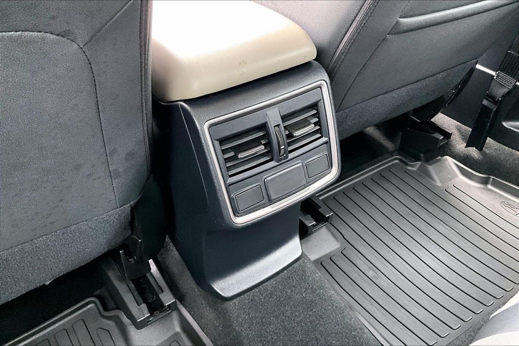 Used 2023 Subaru Forester Premium AWD/4WD image 10