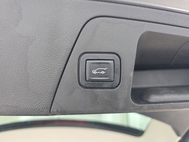 Used 2019 Buick Envision Essence image 36
