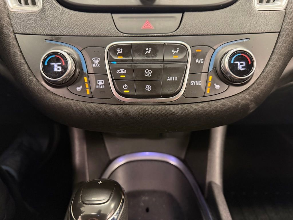 Used 2019 Chevrolet Malibu LT FWD image 25