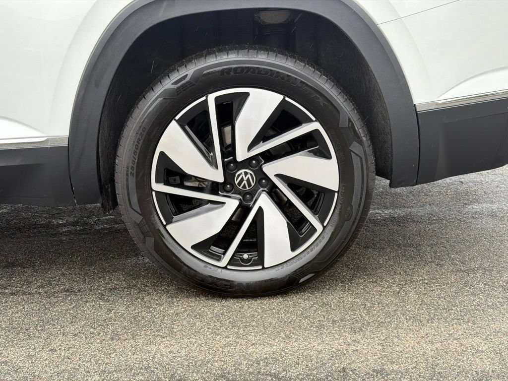 Certified 2024 Volkswagen Atlas SEL AWD/4WD image 7