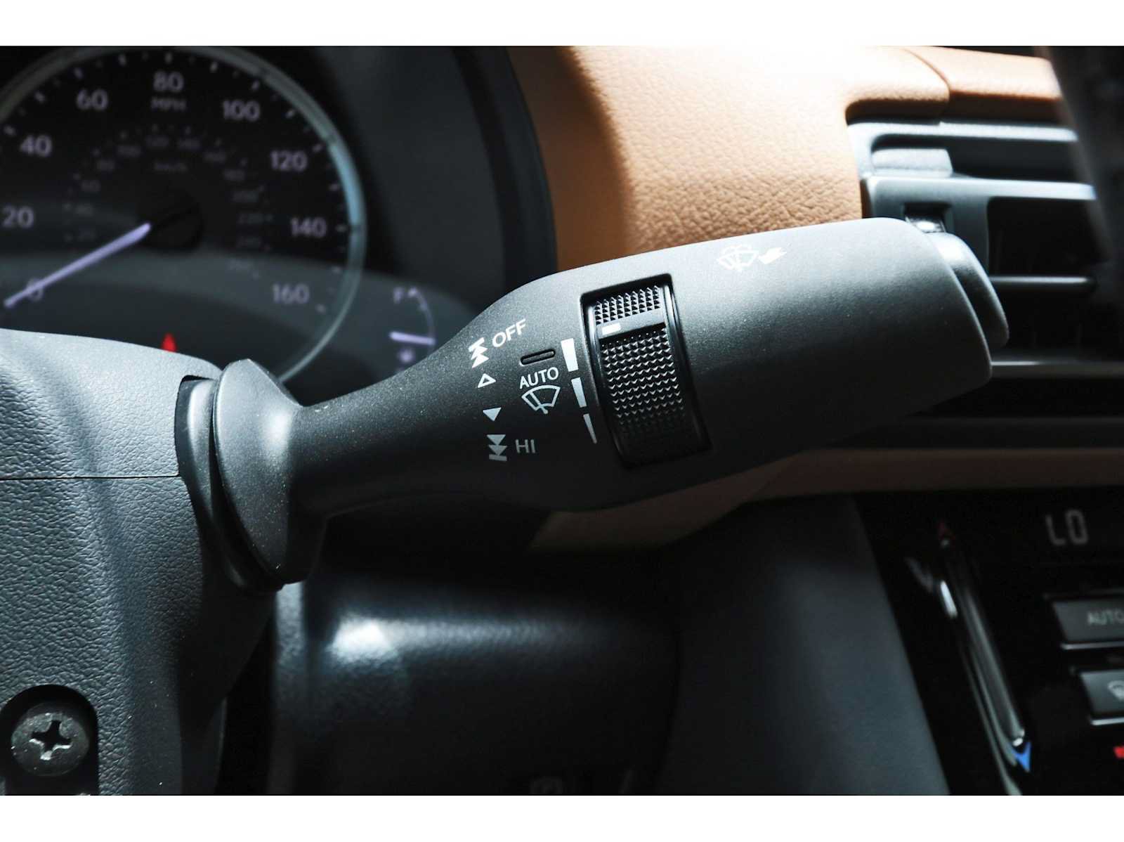 Used 2024 Lexus IS 300 w/ Comfort Package RWD image 18