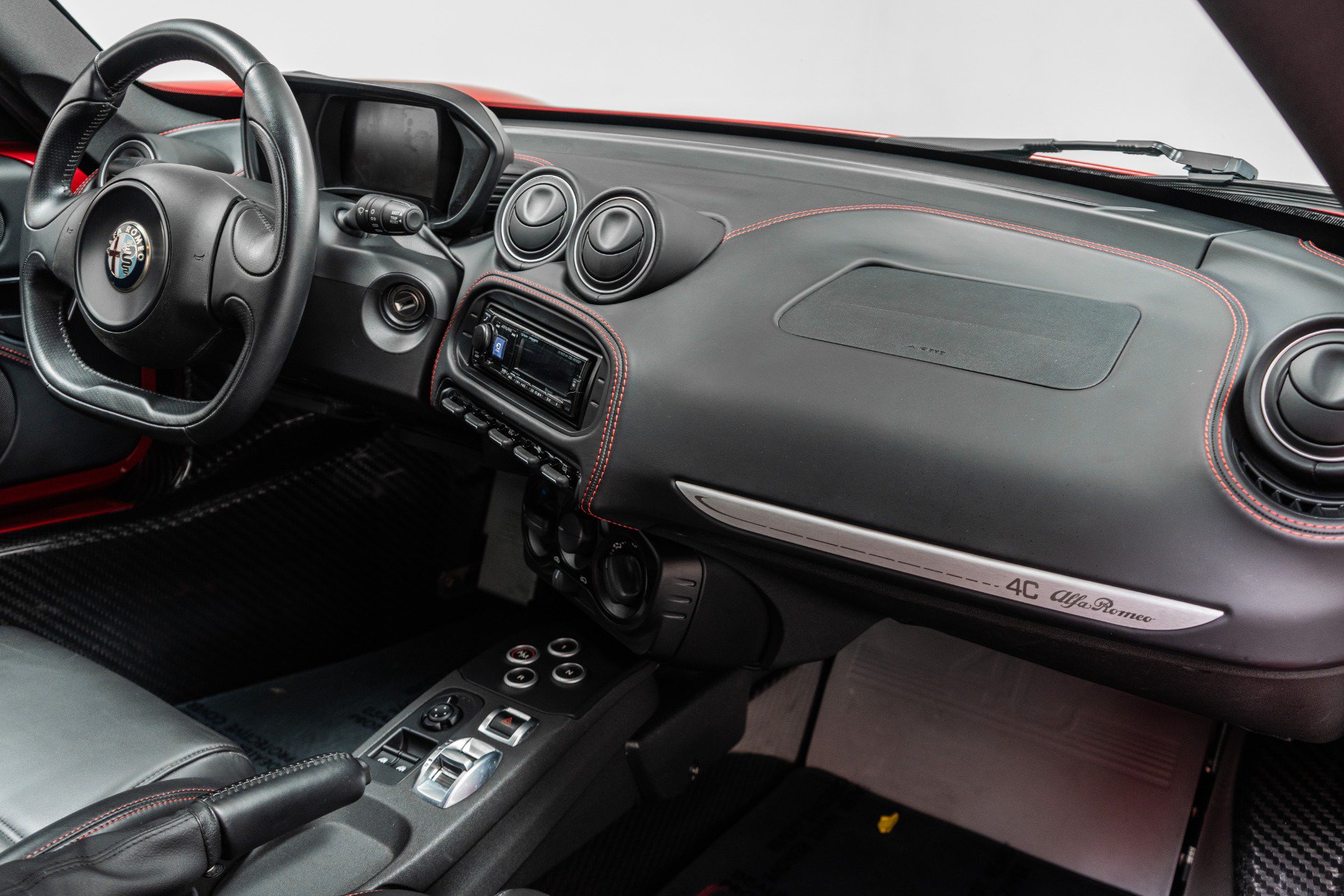 Used 2016 Alfa Romeo 4C Coupe w/ Convenience Group - Coupe RWD image 14