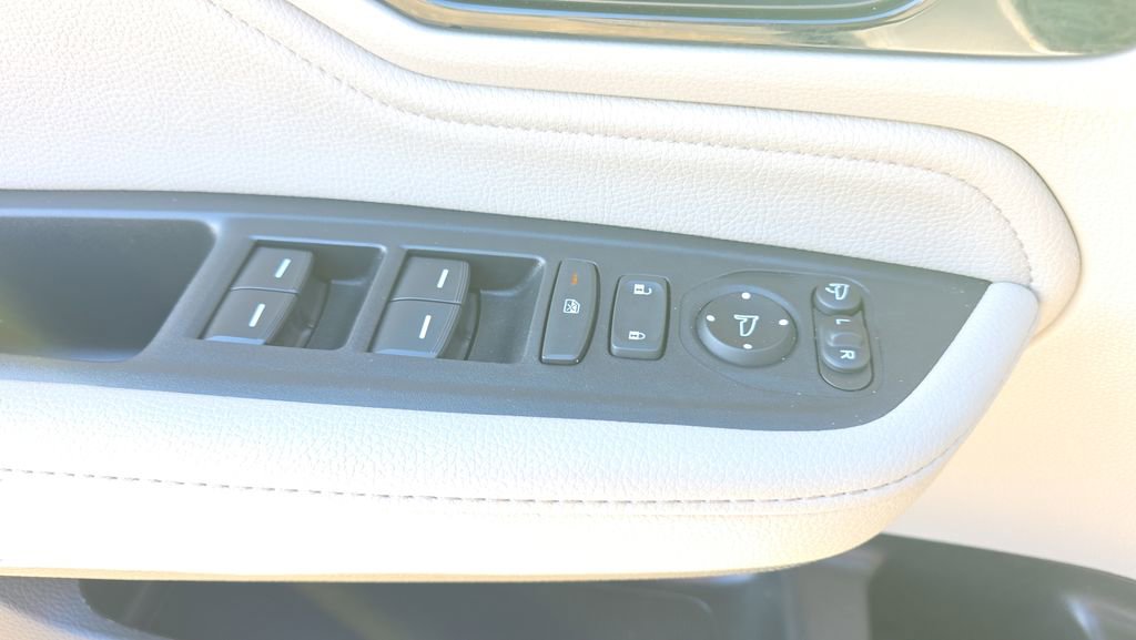 Used 2025 Honda Odyssey Elite image 20