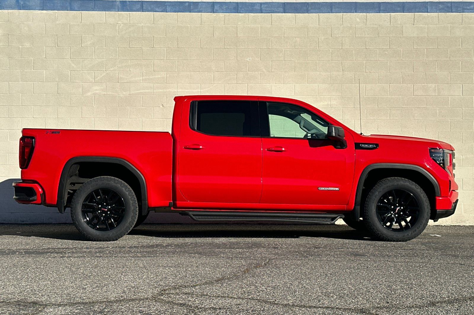 Certified 2022 GMC Sierra 1500 Elevation w/ X31 Off-Road Package image 3