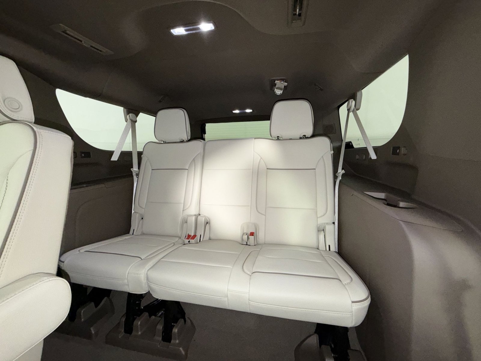 New 2026 GMC Yukon XL Denali w/ Denali Reserve Package image 26