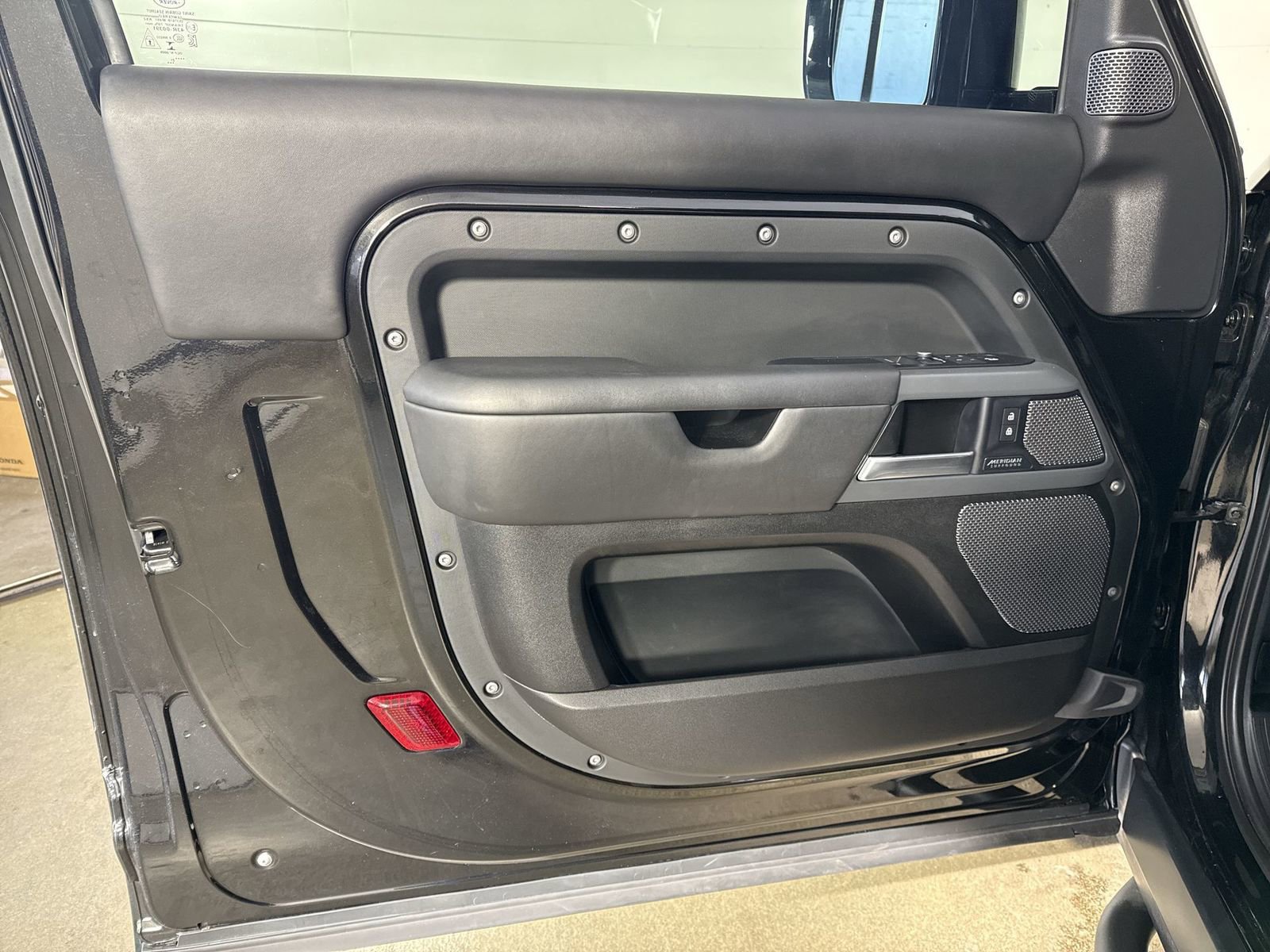 Used 2022 Land Rover Defender 90 X AWD/4WD image 19