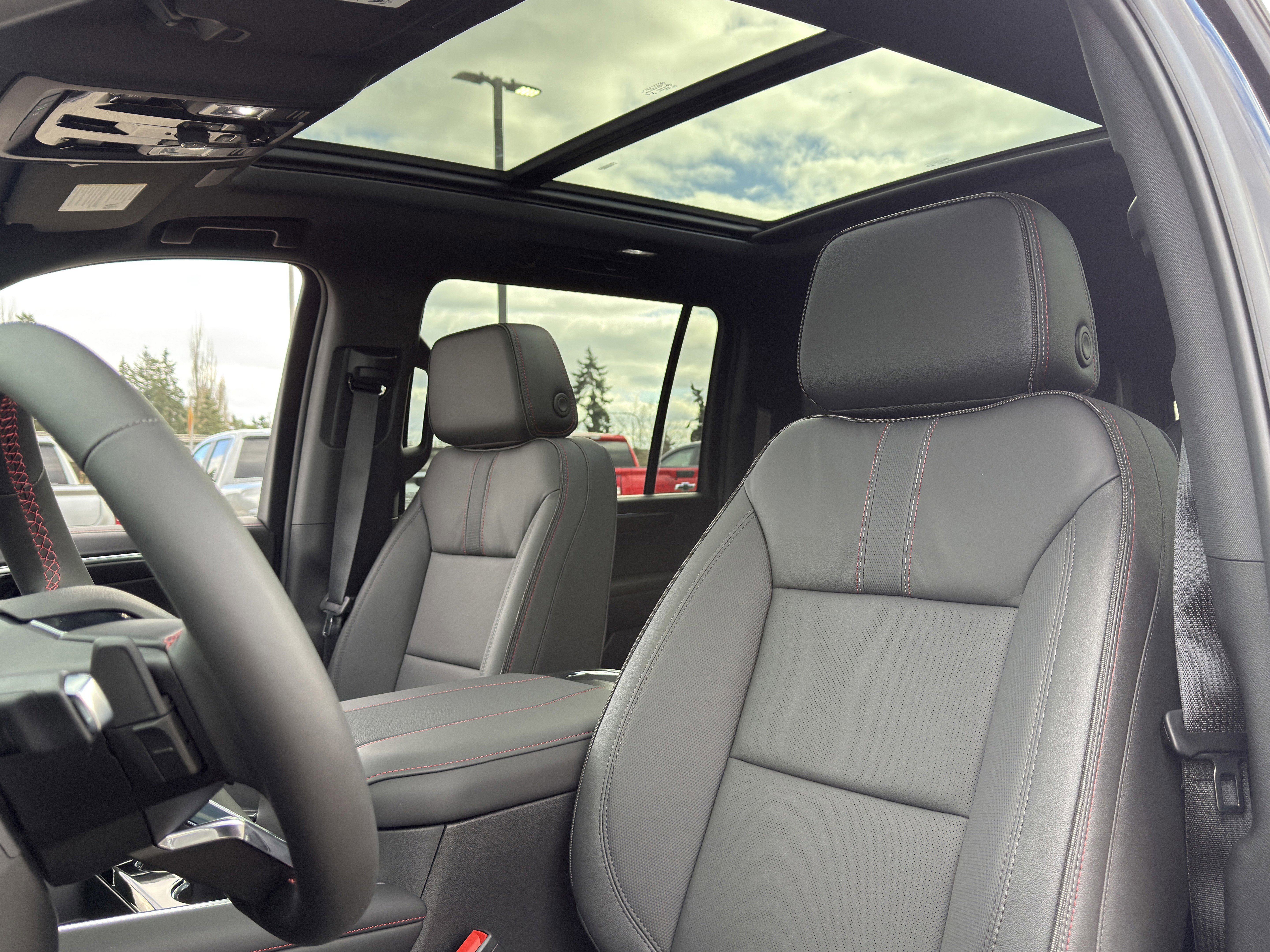 New 2026 Chevrolet Suburban RST w/ Comfort Package AWD/4WD image 10