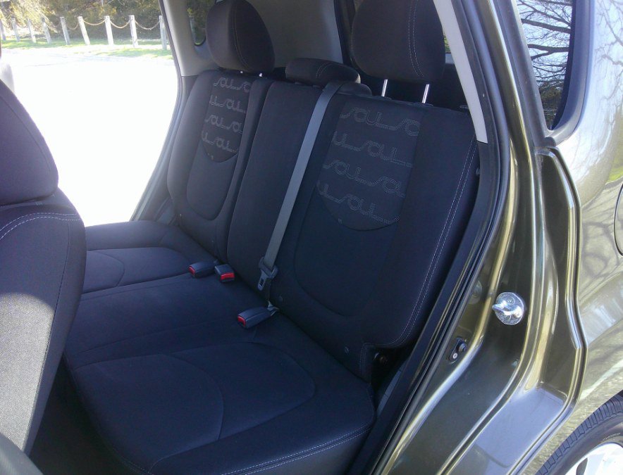 Used 2012 Kia Soul + image 38