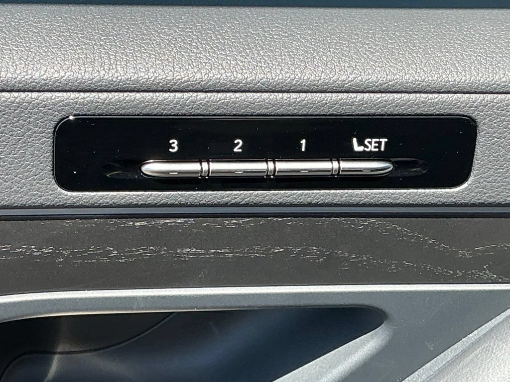 New 2026 Lexus LX 700h Luxury AWD/4WD image 11