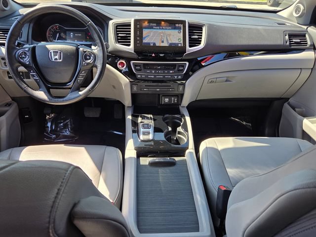 Used 2018 Honda Pilot Touring image 12