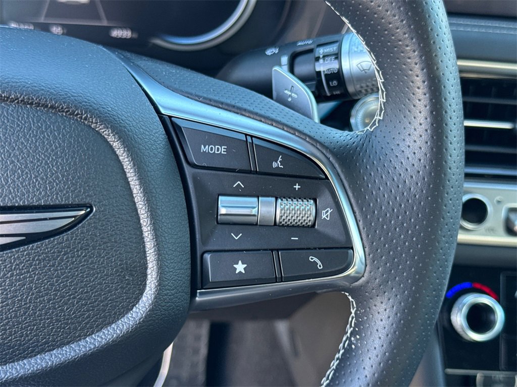 Used 2025 Genesis G70 2.5T w/ Sport Prestige Package image 25