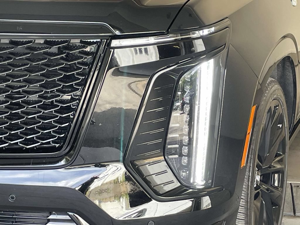 Used 2026 Cadillac Escalade Platinum Sport w/ LPO, ONYX Package AWD/4WD image 15