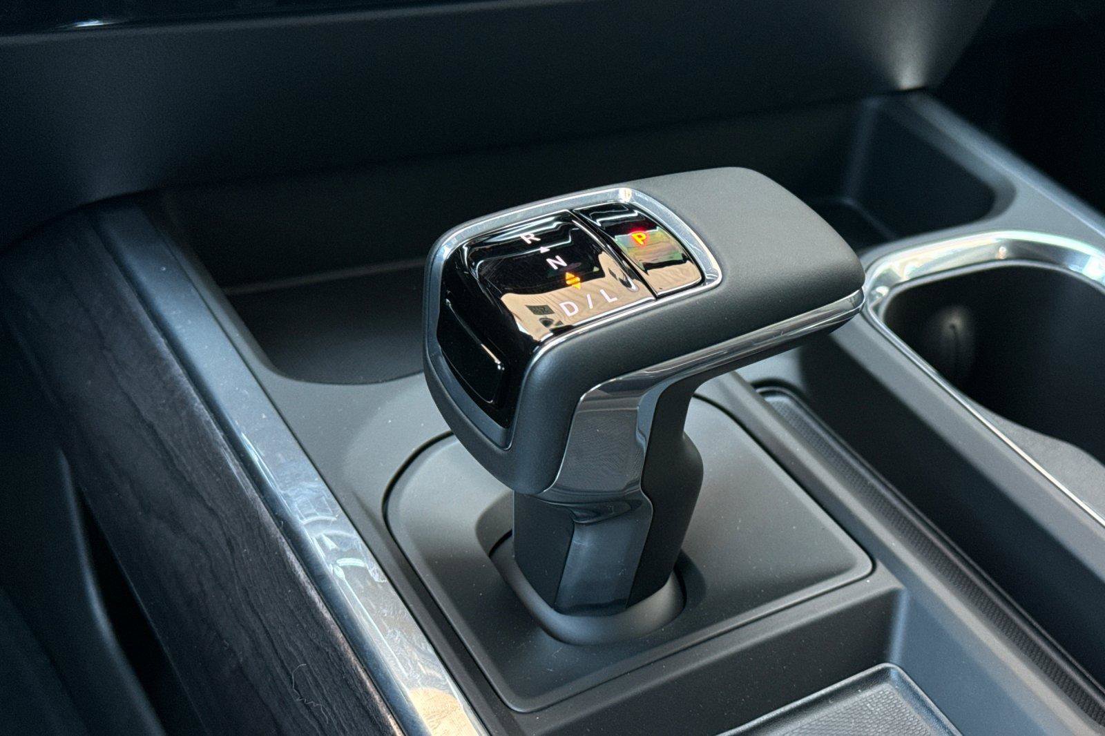 New 2026 Chevrolet Silverado 1500 LTZ w/ LTZ Premium Package image 10