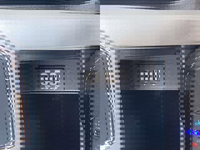 Certified 2020 Ford F150 Lariat w/ Equipment Group 502A Luxury image 33