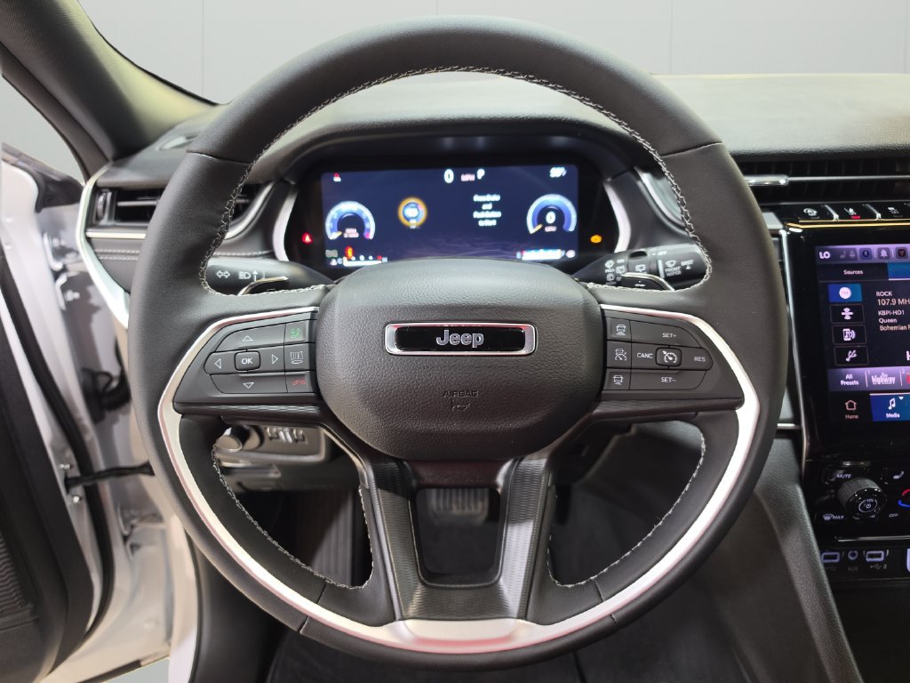 New 2027 Jeep Grand Cherokee Laredo X AWD/4WD image 18