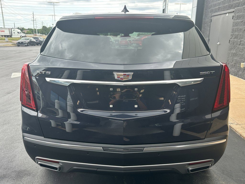 Used 2025 Cadillac XT5 Premium Luxury w/ LPO, Floor Liner Package FWD image 2