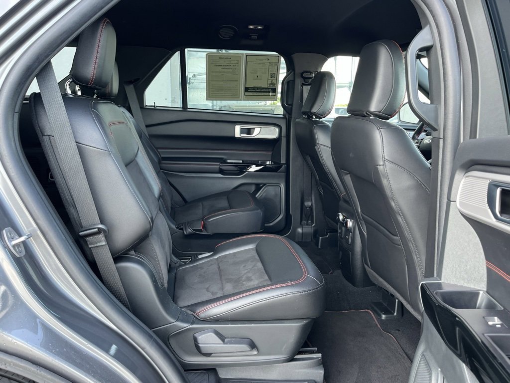 Used 2023 Ford Explorer ST-Line w/ Class IV Trailer Tow Package image 20