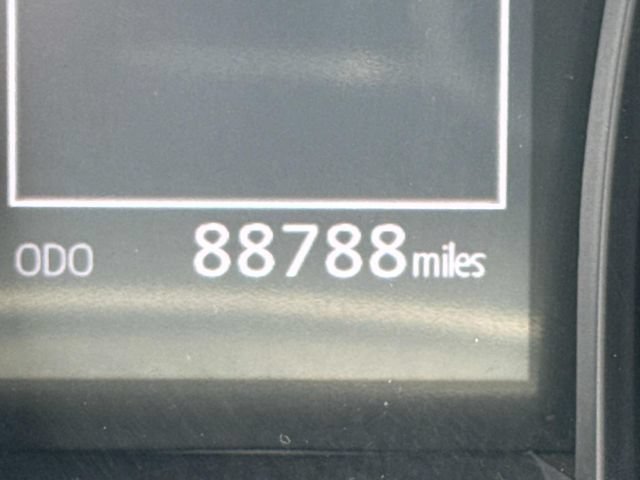 Used 2020 Toyota Camry SE FWD image 32
