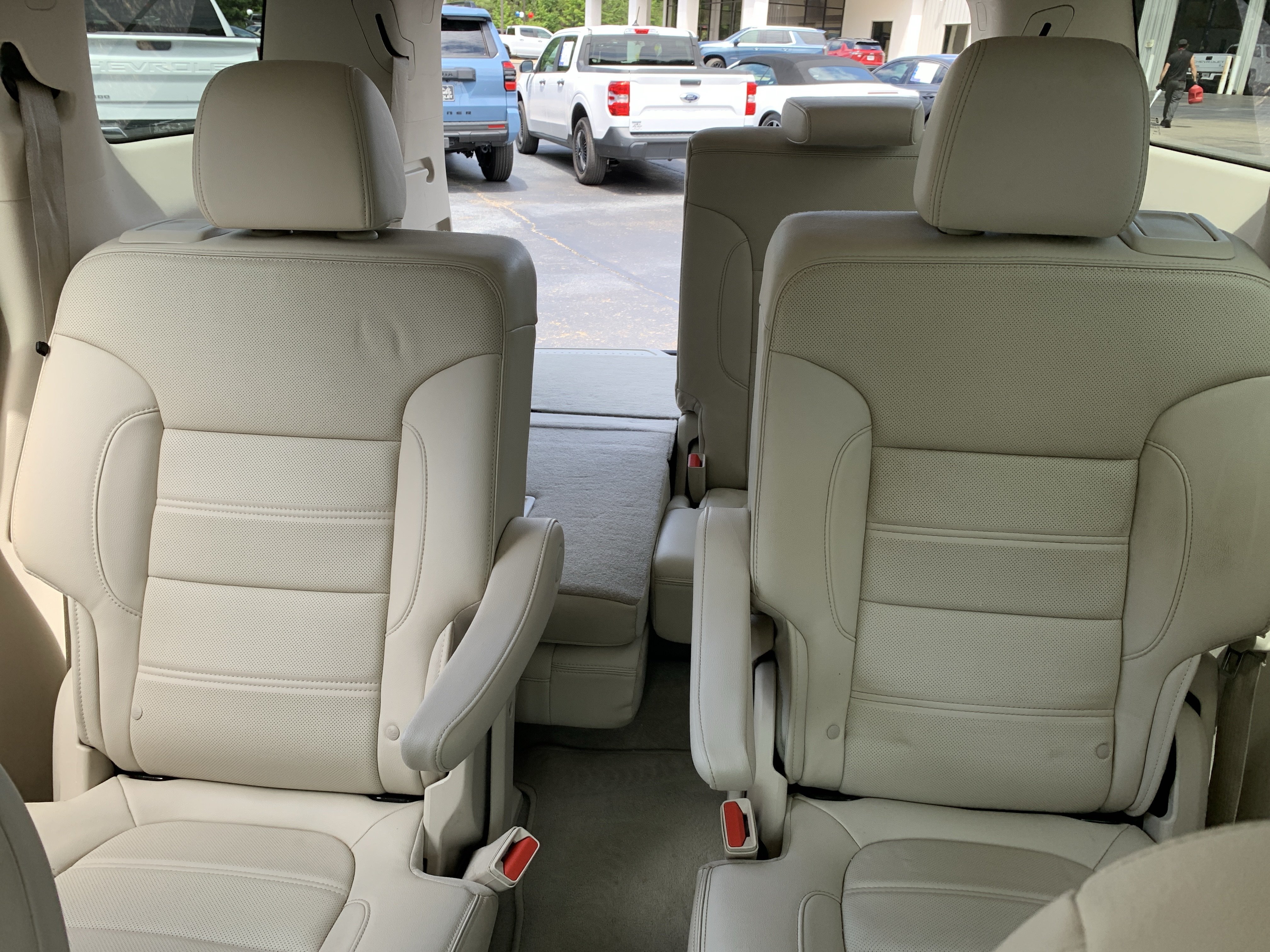 Used 2023 GMC Acadia Denali AWD/4WD image 36