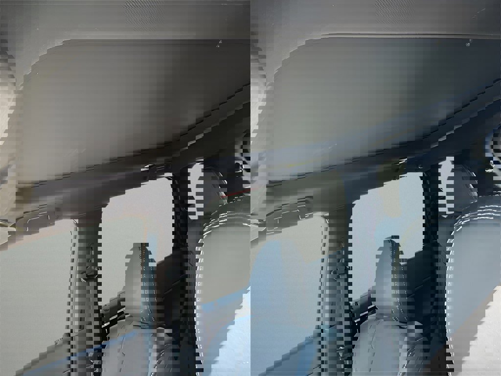 Used 2022 Mitsubishi Outlander SE image 5