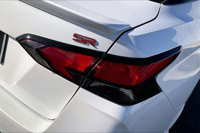 New 2025 Nissan Versa SR w/ Trunk Package FWD image 10