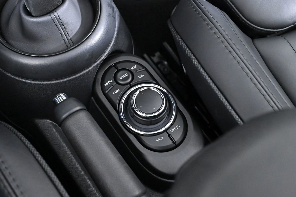 Certified 2024 MINI Cooper S image 25