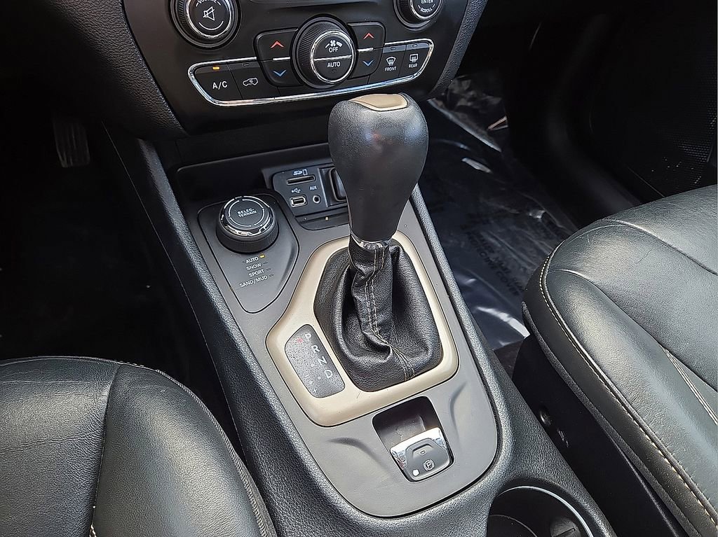 Used 2016 Jeep Cherokee High Altitude image 30