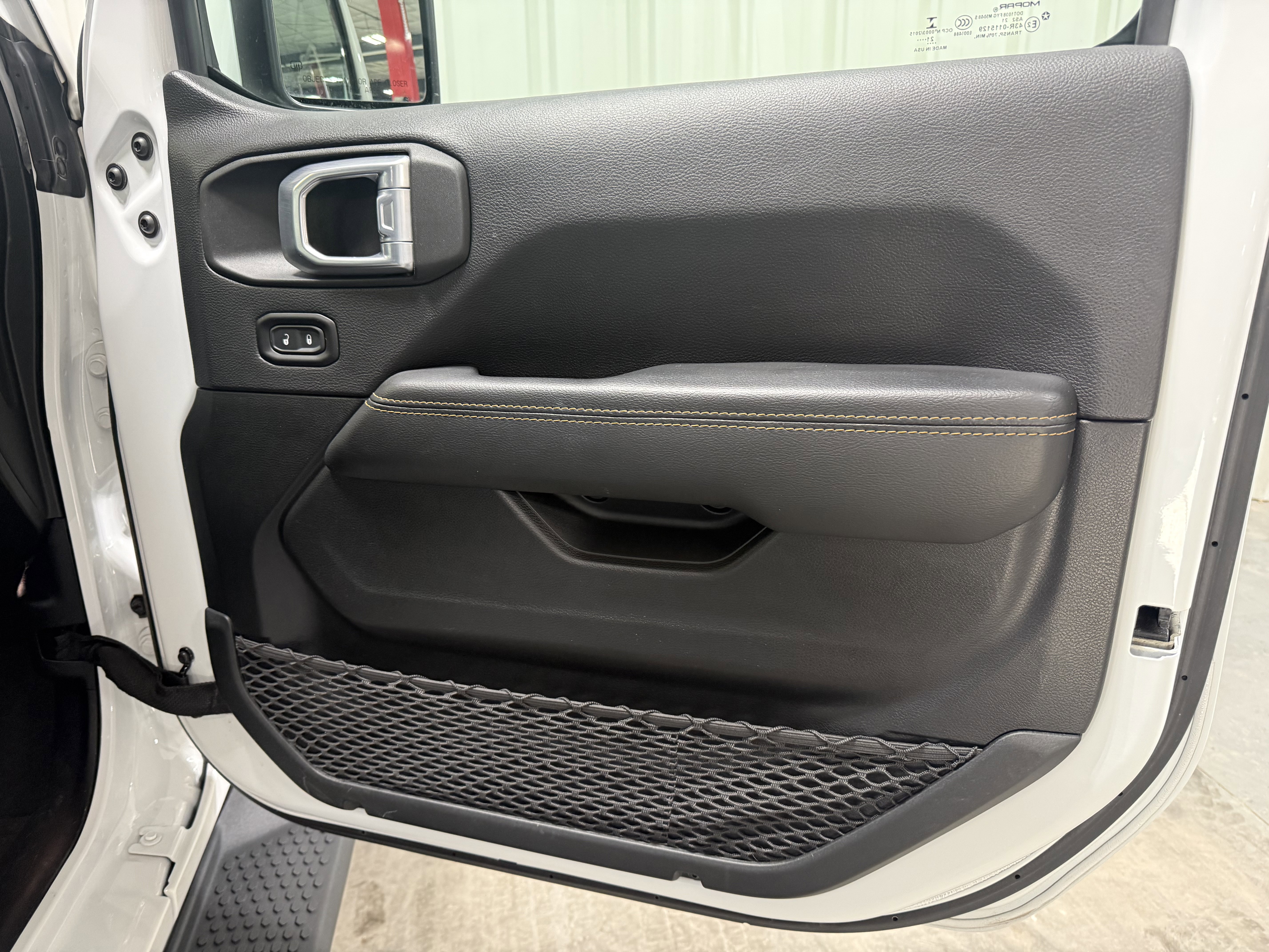 Used 2021 Jeep Wrangler Unlimited Sahara image 12