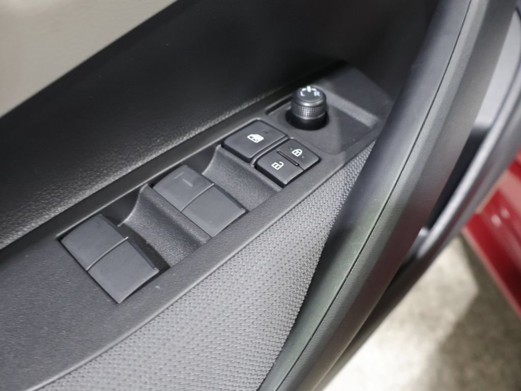 Used 2025 Toyota Corolla LE FWD image 15