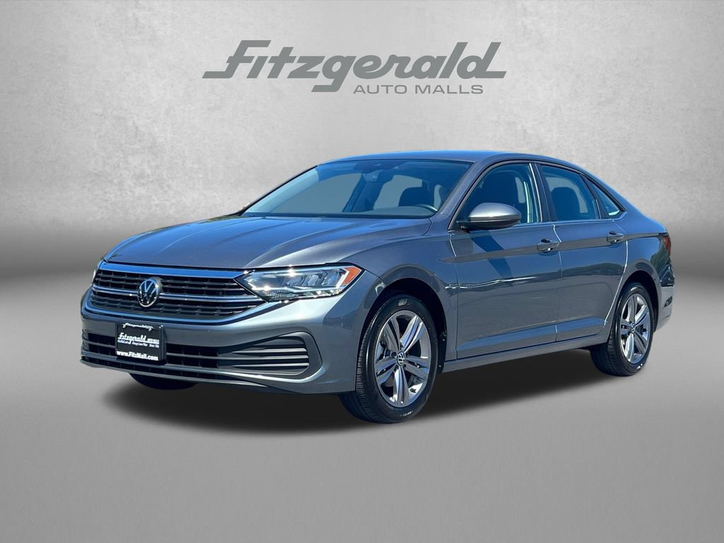 Used 2024 Volkswagen Jetta SE FWD image 2