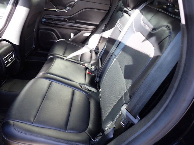 Certified 2023 Lincoln Corsair AWD w/ Equipment Group 101A image 16