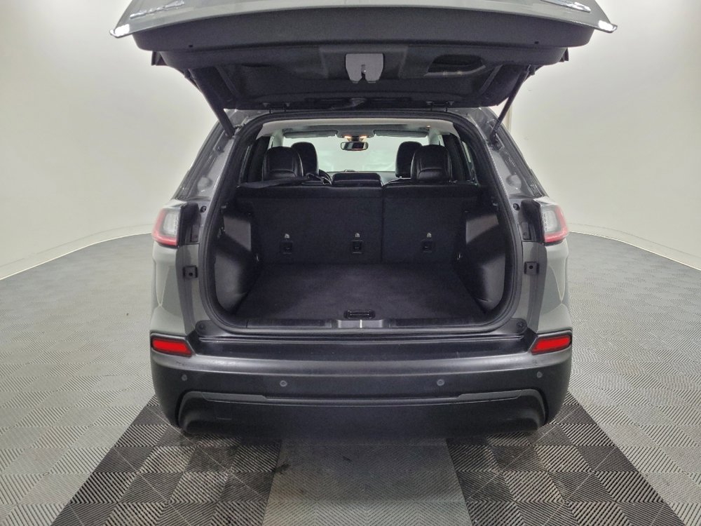 Used 2020 Jeep Cherokee Latitude Plus w/ Comfort/Convenience Group image 29